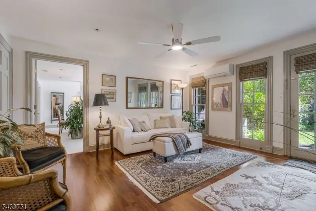 7 Evans Farm Rd, Morris Twp.