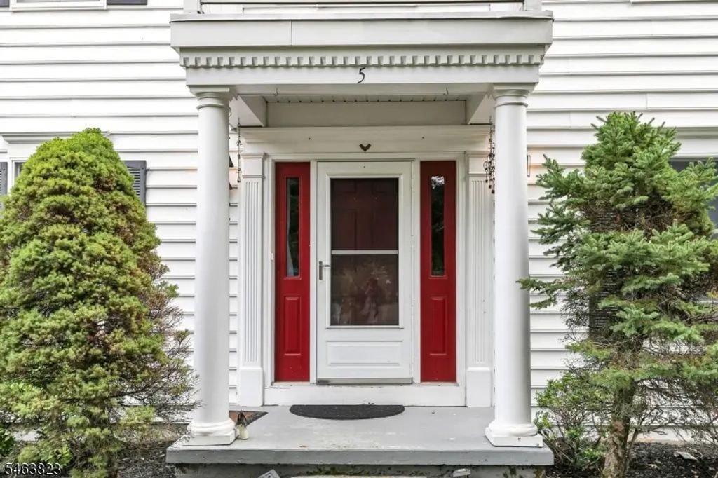 5 Savannah Ct, Bernards Twp.
