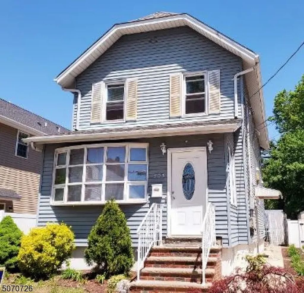 509 Jauncey Ave, Lyndhurst Twp.