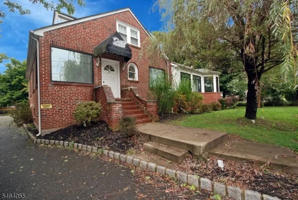 231 S Main St, Flemington Boro