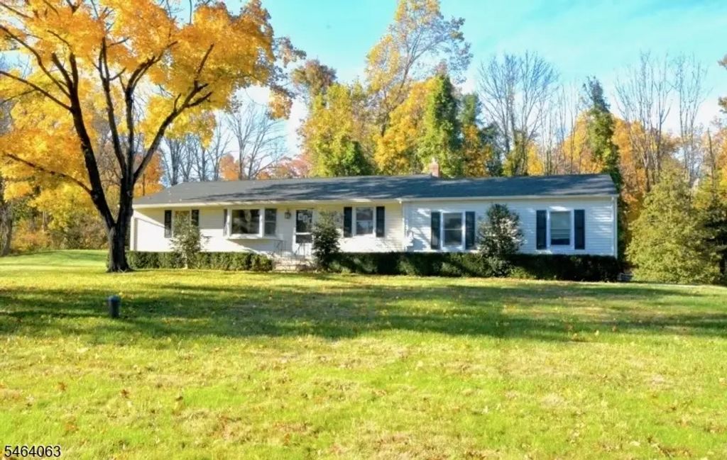 154 Old Croton Rd, Raritan Twp.