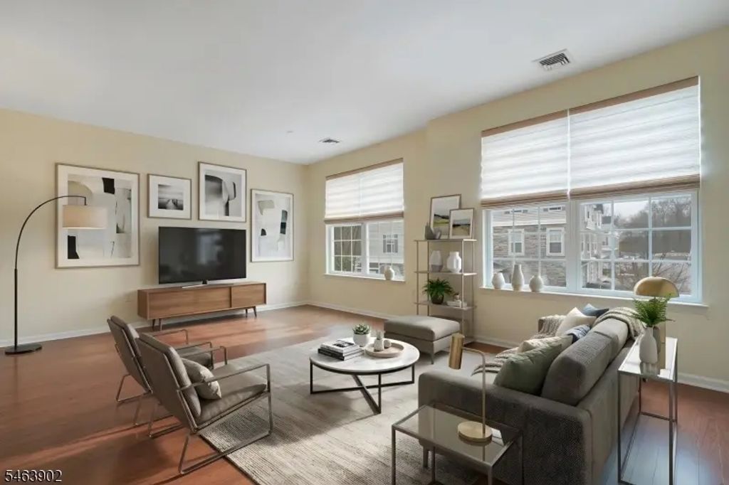 308 Rotando Way, Morris Plains Boro