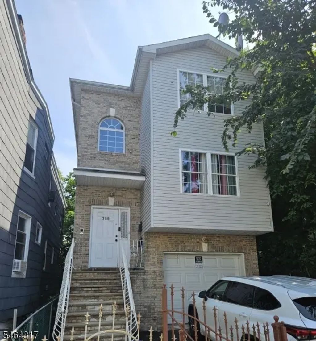 788 S 17th St, Newark City