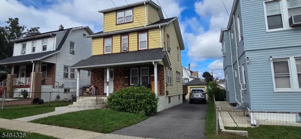 104 Piaget Ave, Clifton City