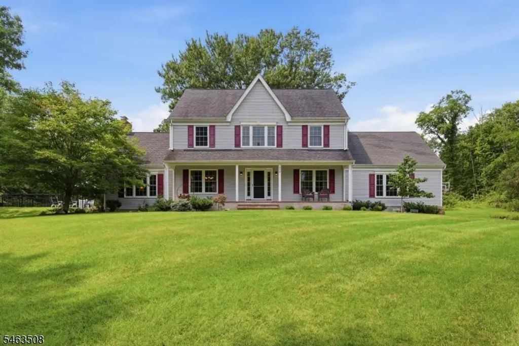658 Main St, Union Twp.