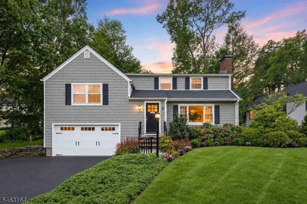 3 Plymouth Rd, Chatham Twp.