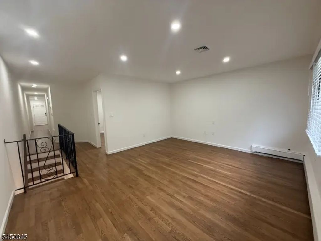 167b Harrison Ave B2, Montclair Twp.