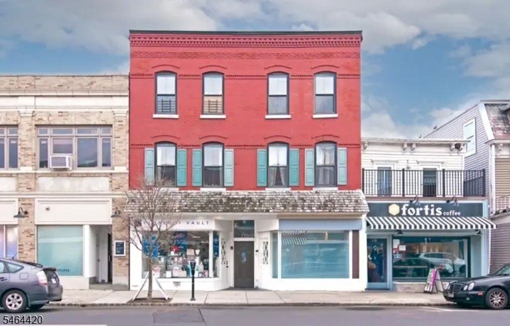 220 E Broad St, Westfield Town
