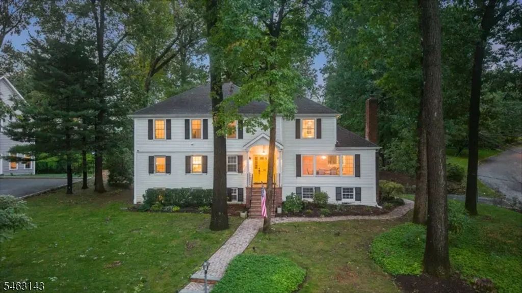 49 Van Houton Ave, Chatham Twp.