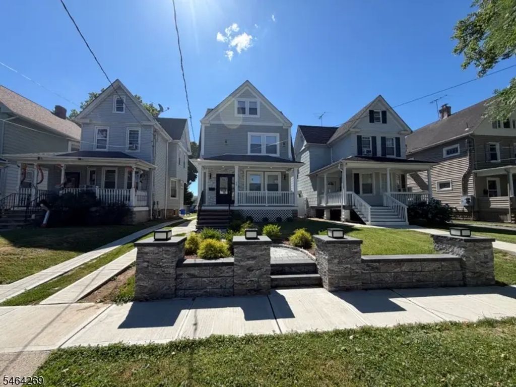 139 Weaver Ave, Bloomfield Twp.