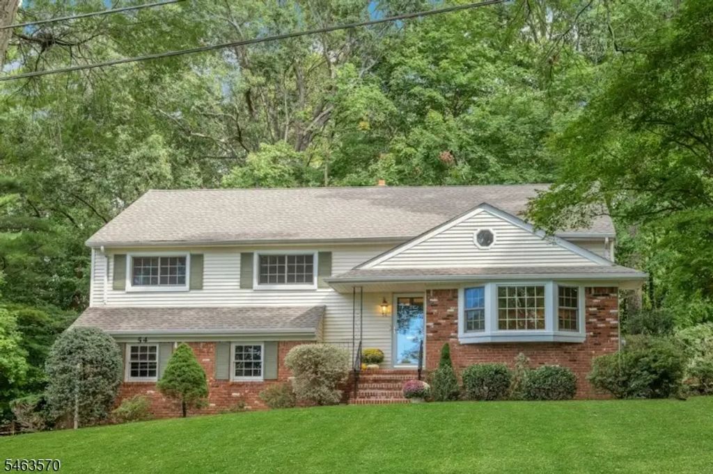 54 Yarmouth Dr, New Providence Boro