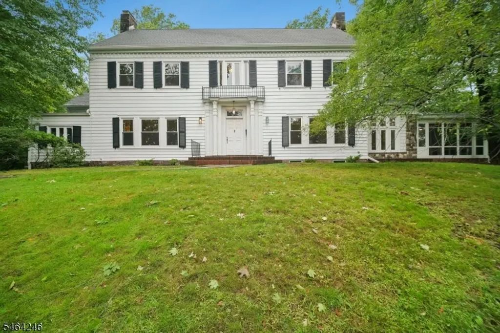 241 N Ridgewood Road, South Orange Village Twp.