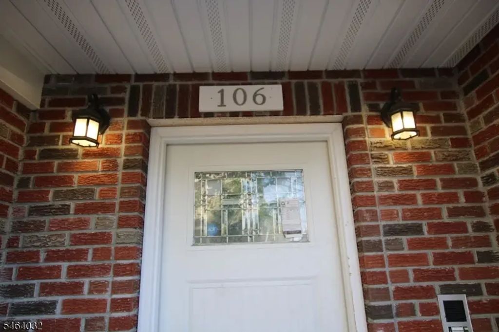 106 Grove Ter, Newark City