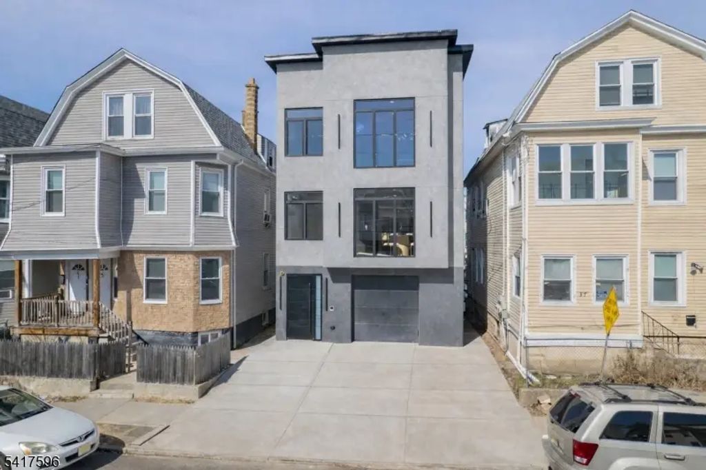 39 Grace St, Irvington Twp.