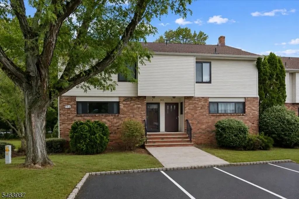 662a Marshall Rd, Hillsborough Twp.