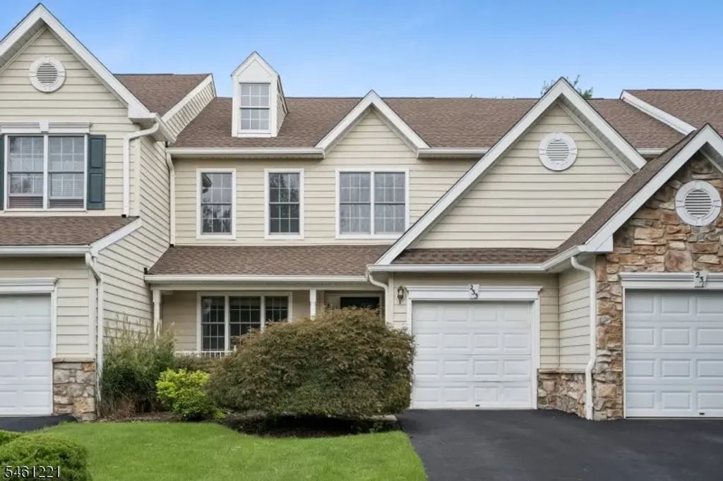 233 Patriot Hill Dr, Bernards Twp.