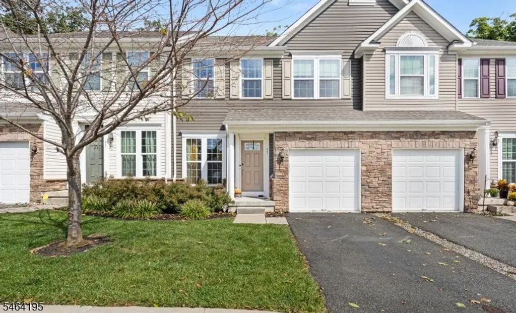 33 Woodland Way, Mount Arlington Boro
