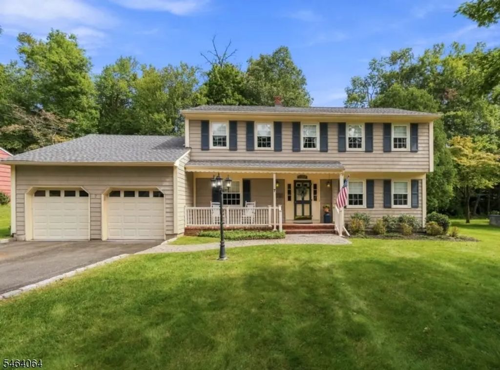 7 Bromleigh Way, Morris Twp.