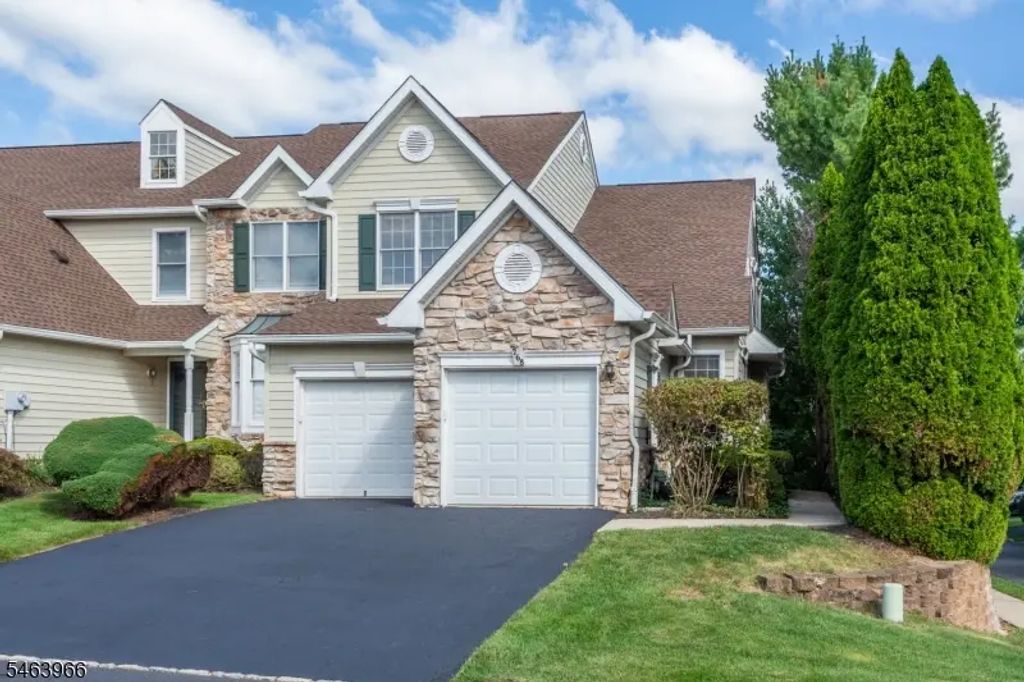 268 Patriot Hill Drive, Bernards Twp.