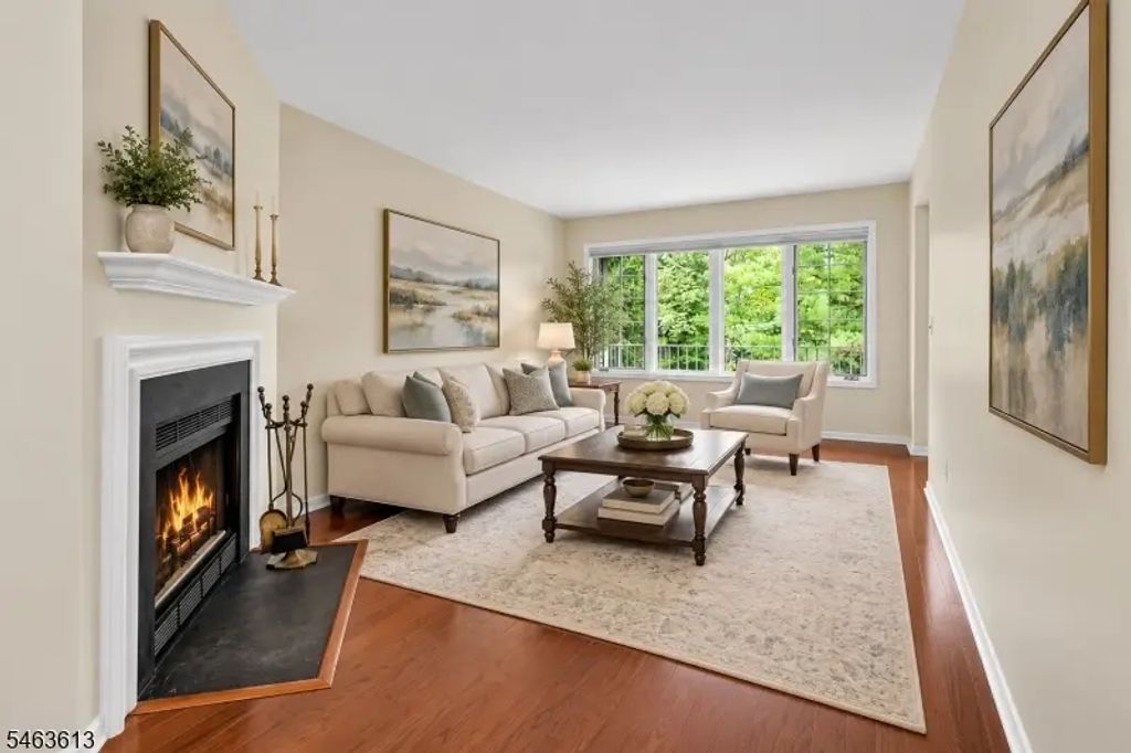 115 Terrace Drive, Chatham Twp.