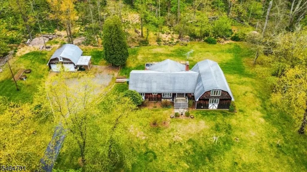49 Frog Hollow Rd, Tewksbury Twp.