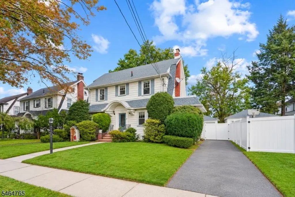 417 E 40th St, Paterson City