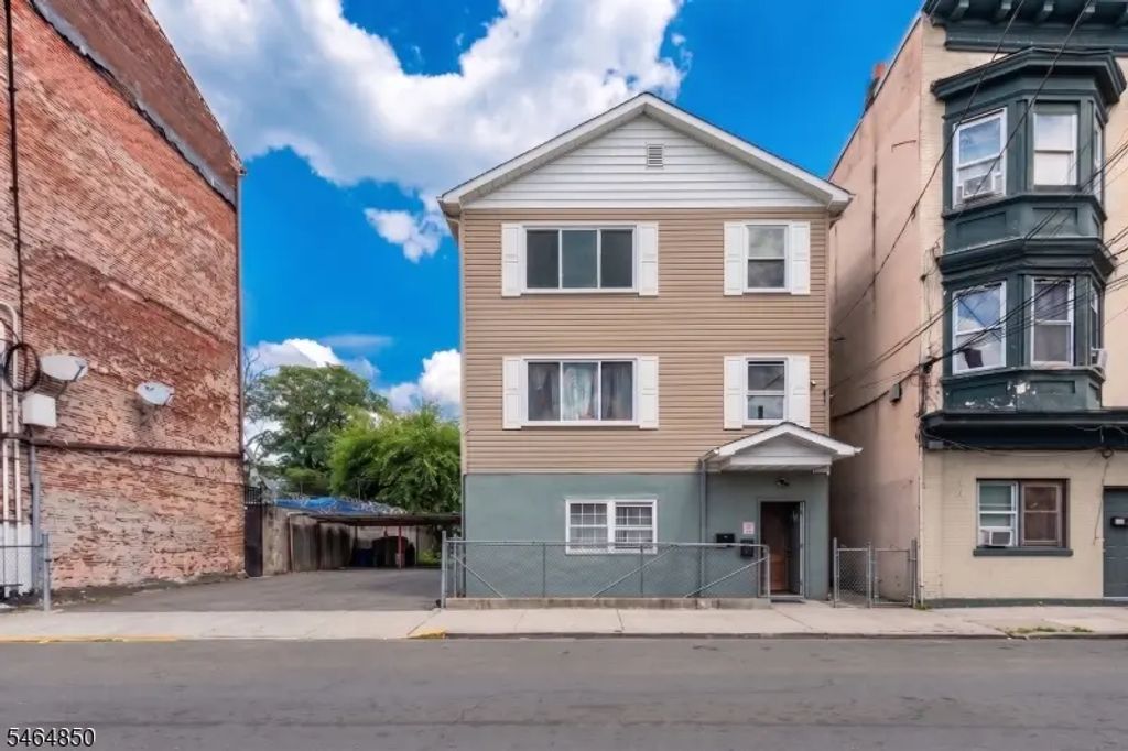 363 Summer St, Paterson City