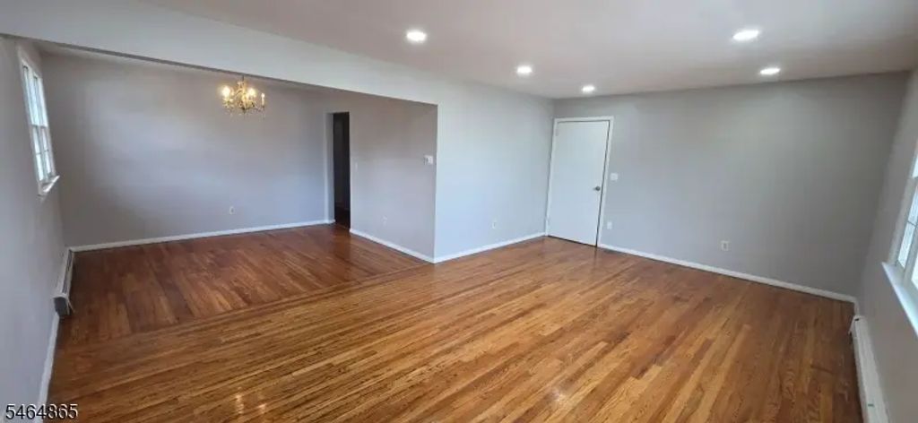 311 Rutherford Blvd, Clifton City