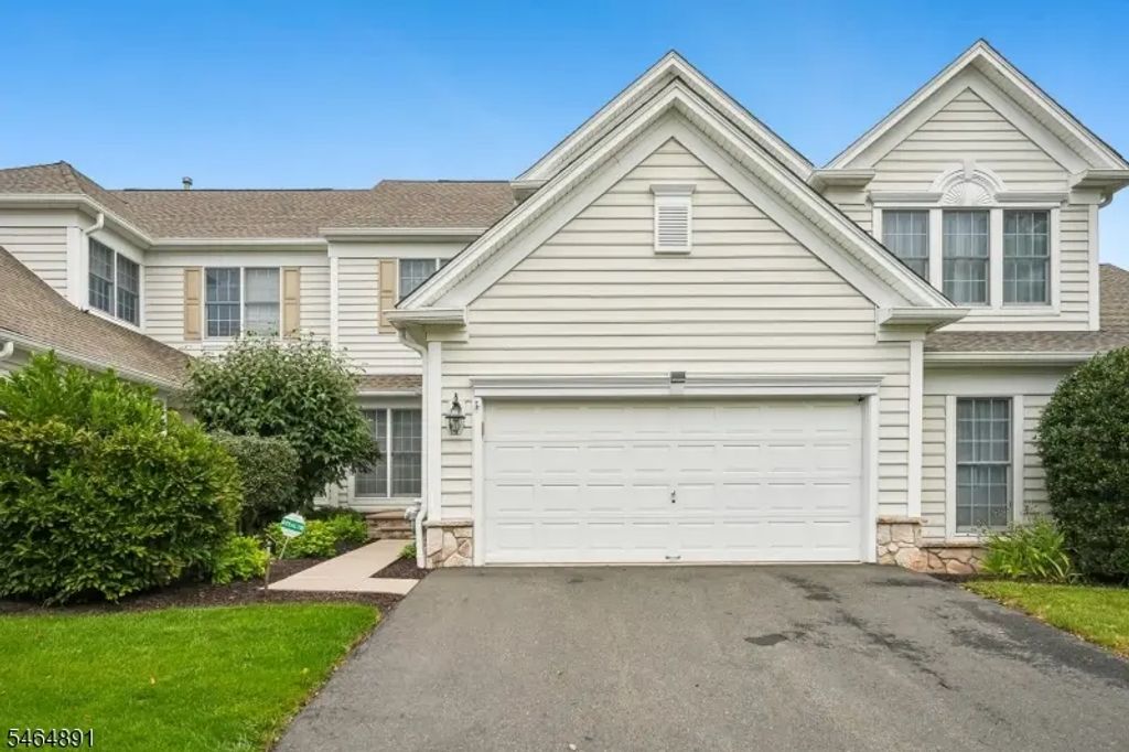 60 Maidenhead Rd, Princeton Twp.