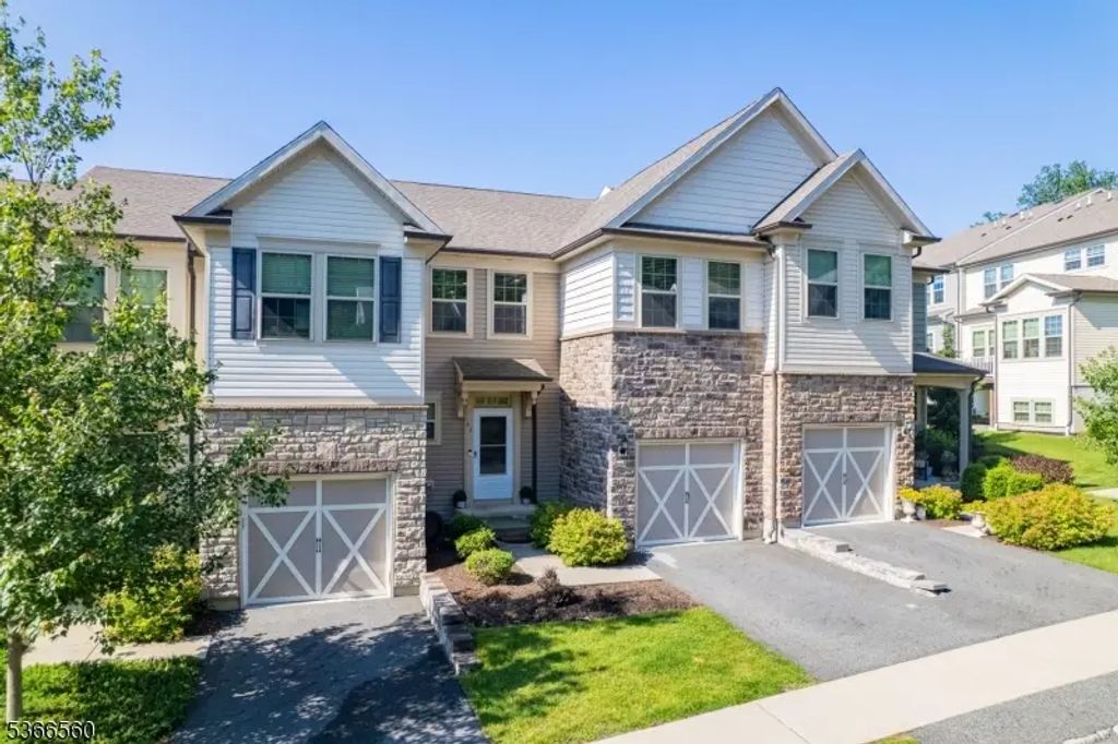 43 Albert Ct, Randolph Twp.
