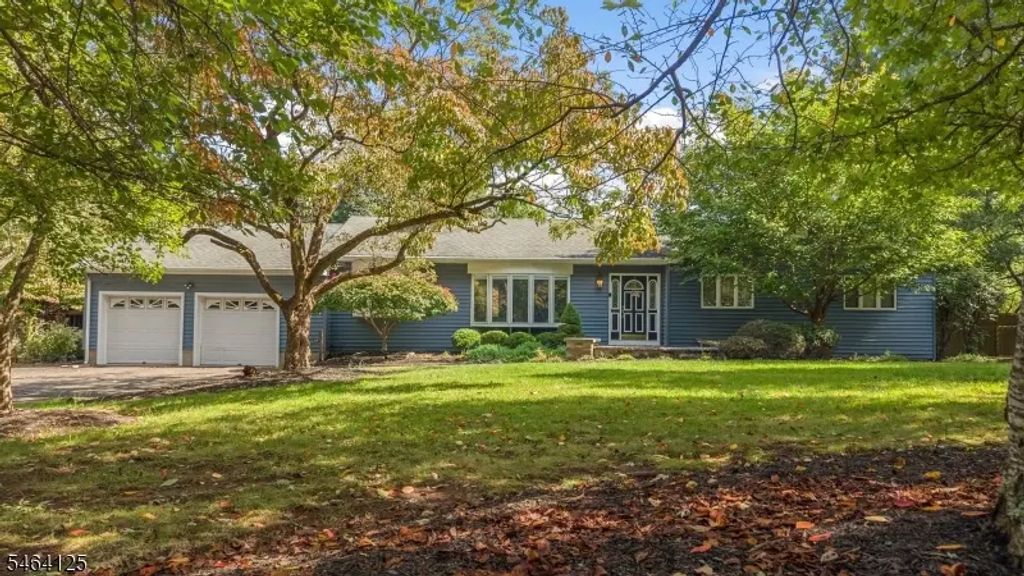 25 Starview Dr, Hillsborough Twp.