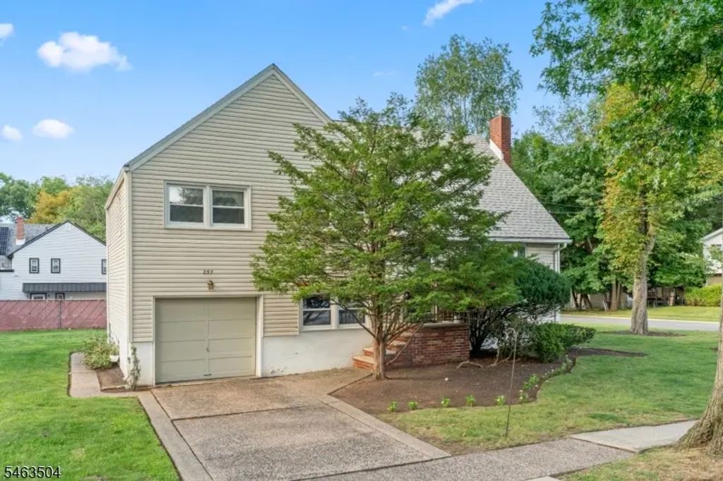 257 Hamilton Rd, Teaneck Twp.