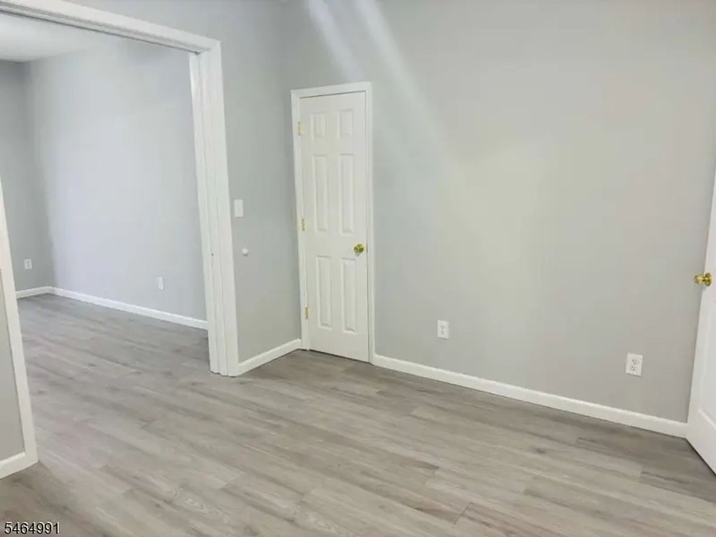 44 Highland Ave, Kearny Town
