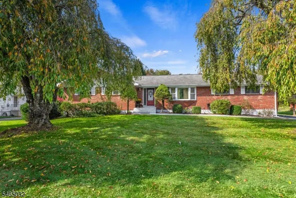 95 Eyland Ave, Roxbury Twp.