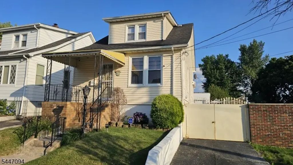 254 Illinois Ave, Paterson City