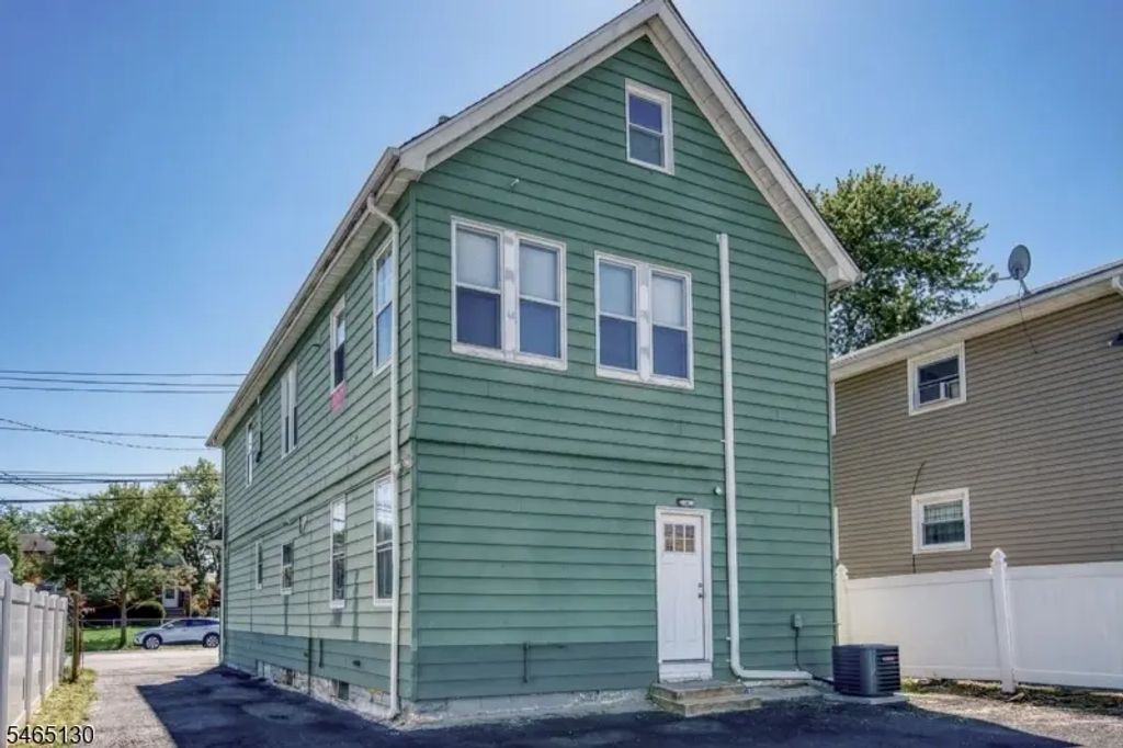 906 Roselle St, Linden City