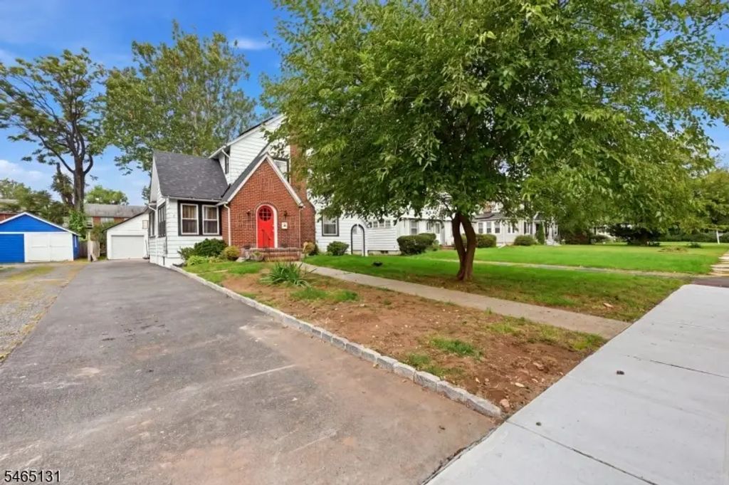1074 Rose St, Plainfield City