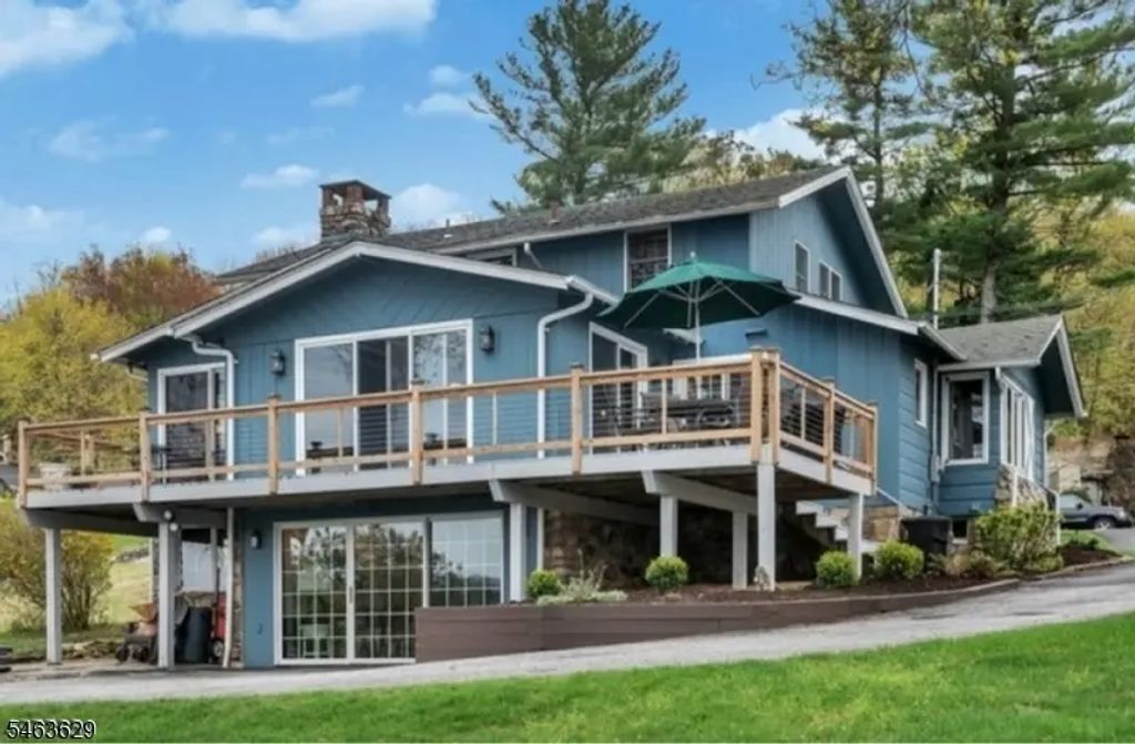 66 Maple Pkwy, Sparta Twp.