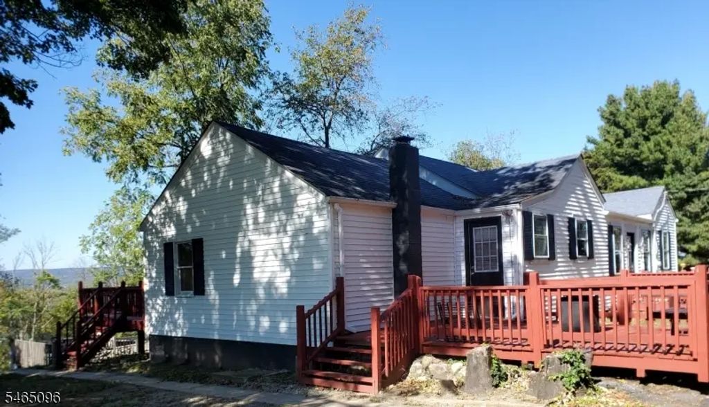 68 Silver Lake Rd, Frelinghuysen Twp.