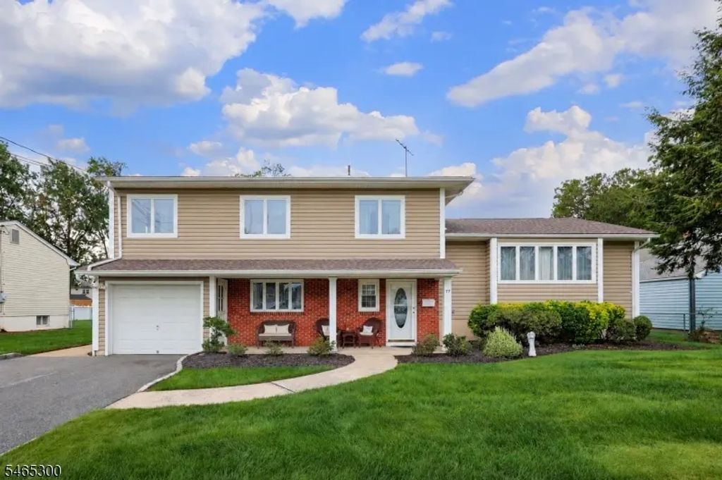 77 Harrison St, Clark Twp.