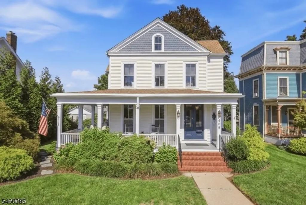 406 W Moore St, Hackettstown Town