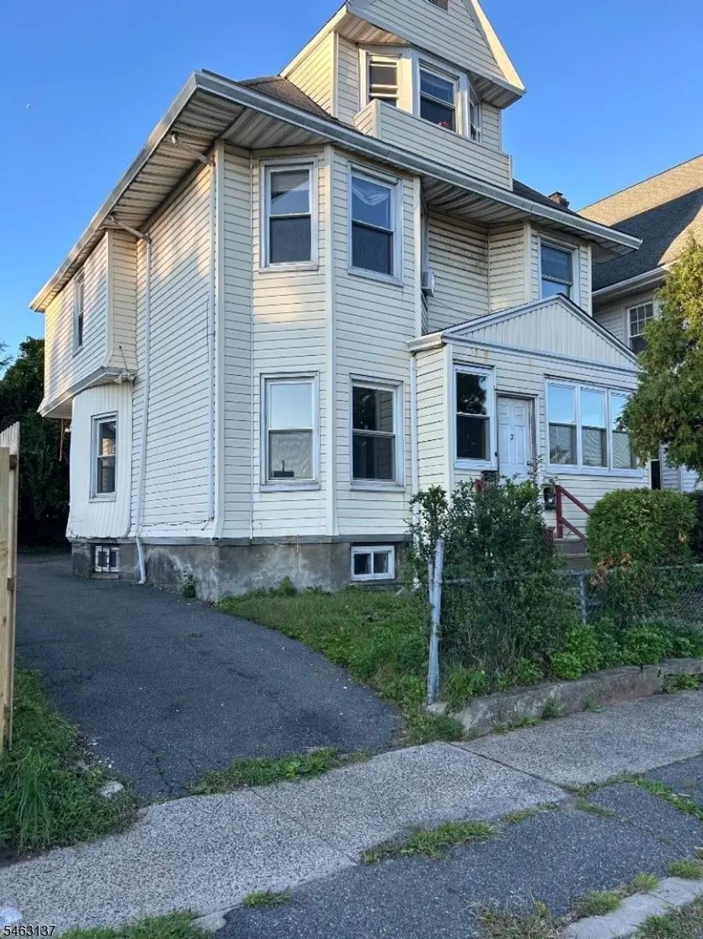 3 Winthrop Ter, East Orange City