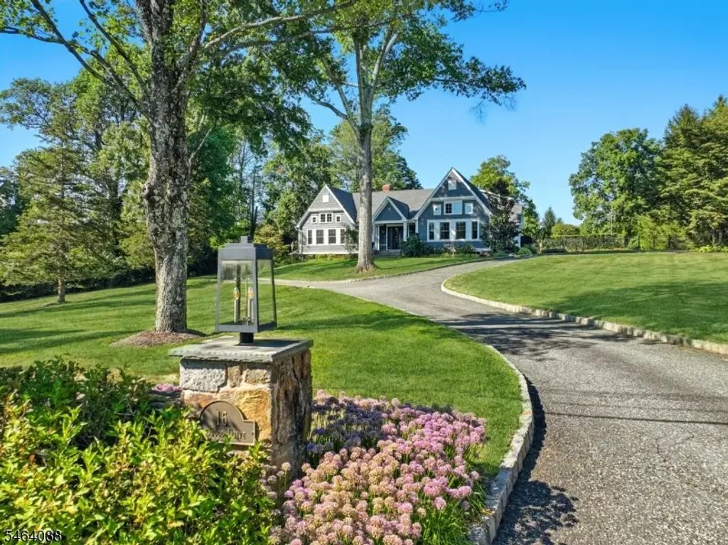 16 Dogwood Dr, Mendham Twp.