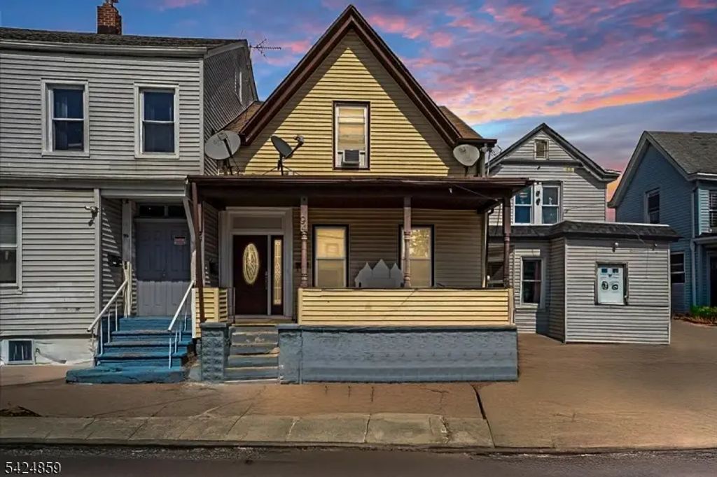 94 Manchester Ave, Paterson City