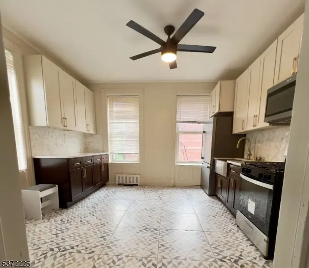 9 South St, Newark City