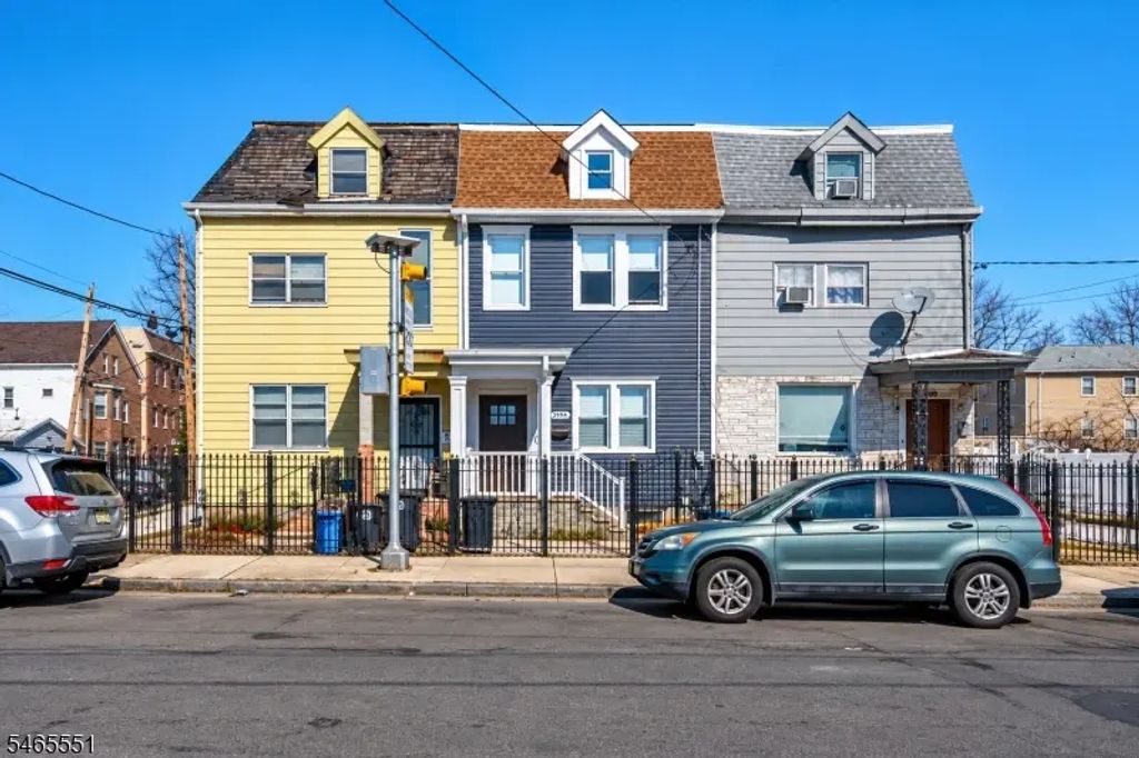 299a 7th Ave, Newark City