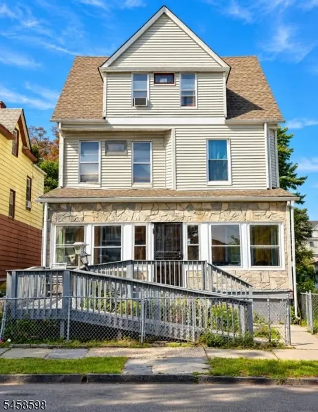 131 N 19th St, East Orange City