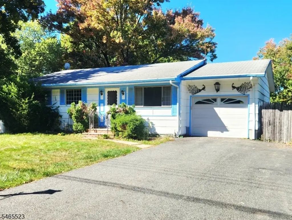 16 Mary Ann Rd, Jefferson Twp.