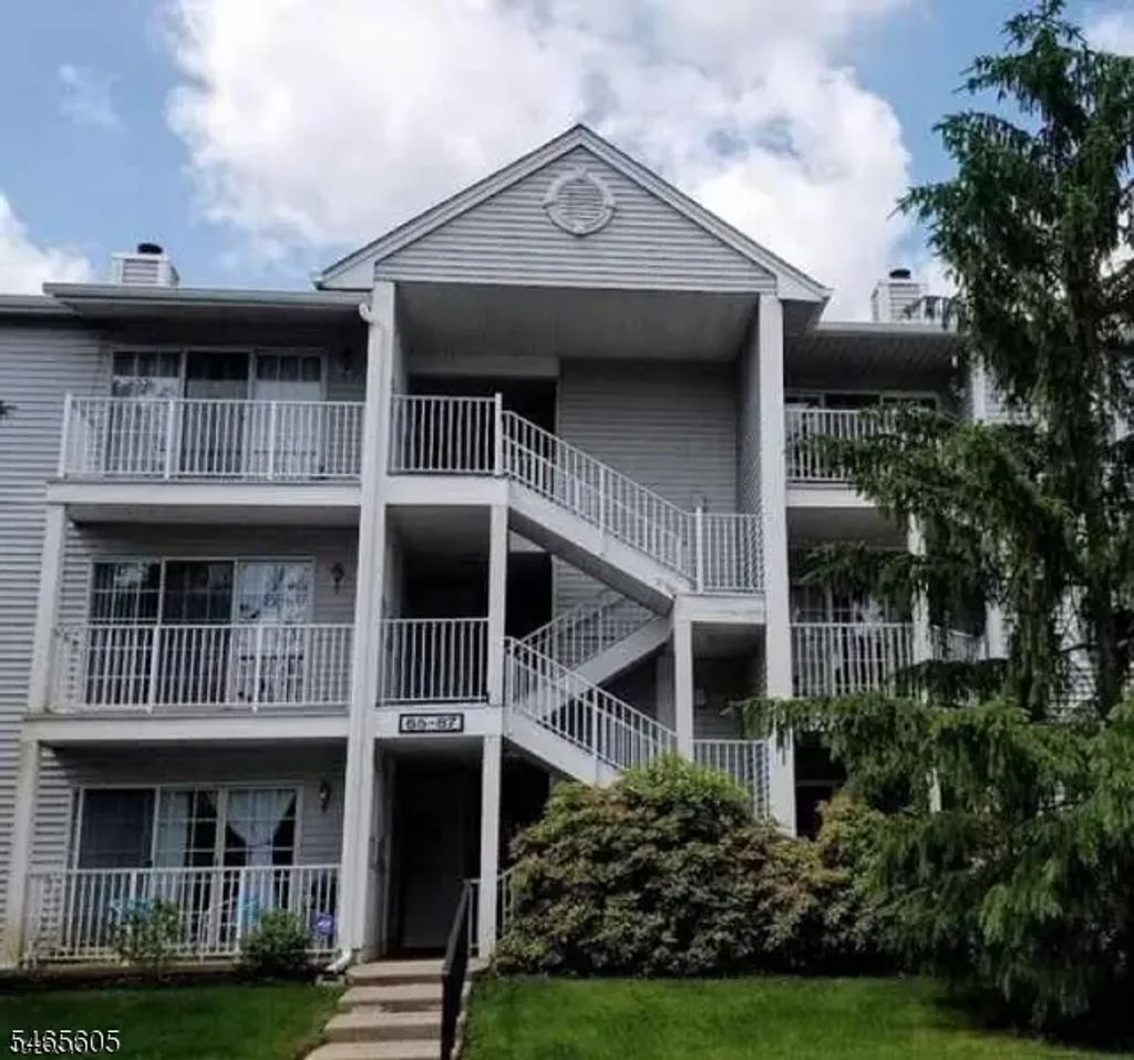87 Rachel Ct, Franklin Twp.