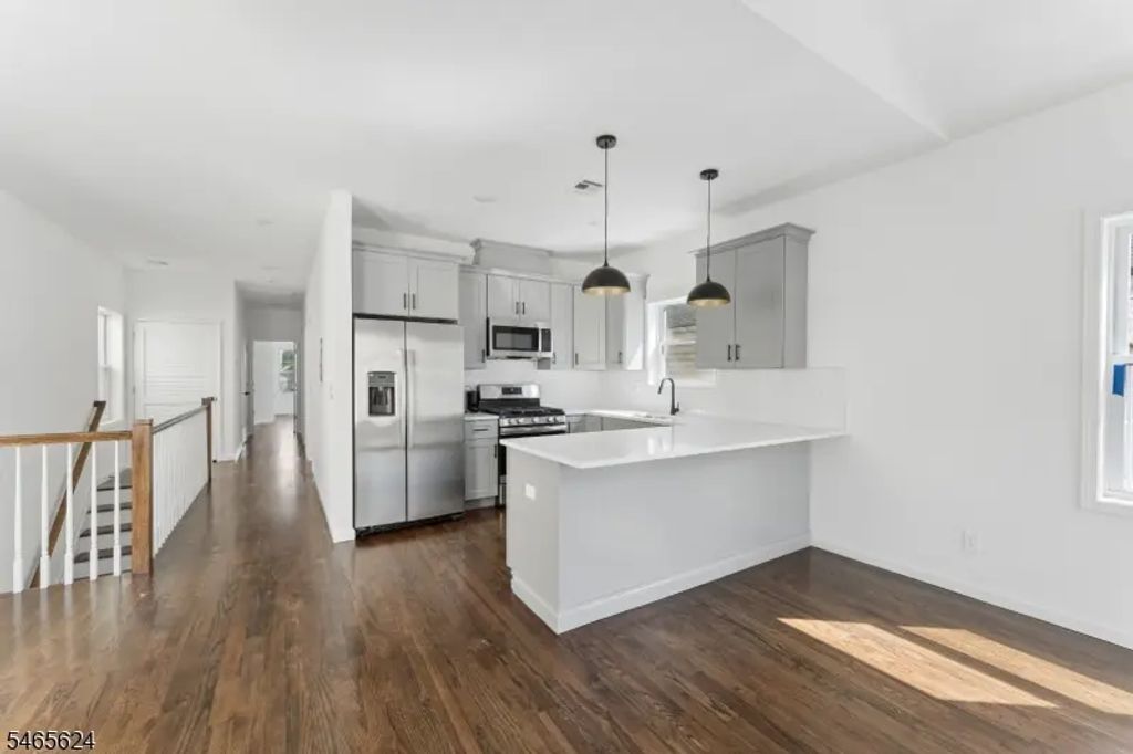 904 Bergen St, Newark City